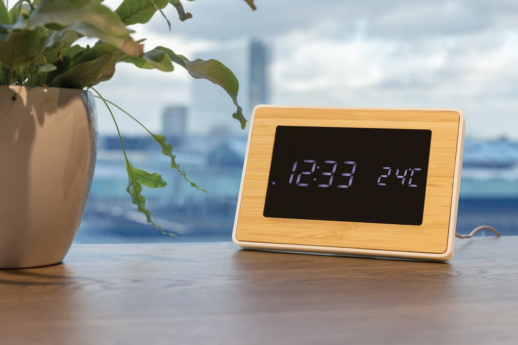 Miniature 6 pour Station météo LED en bambou FSC® et plastique RCS Utah