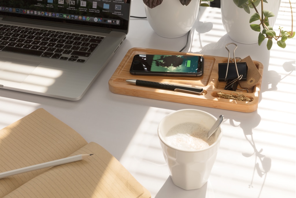 Miniature 8 pour Organiseur de bureau en bambou avec chargeur 10W FSC®