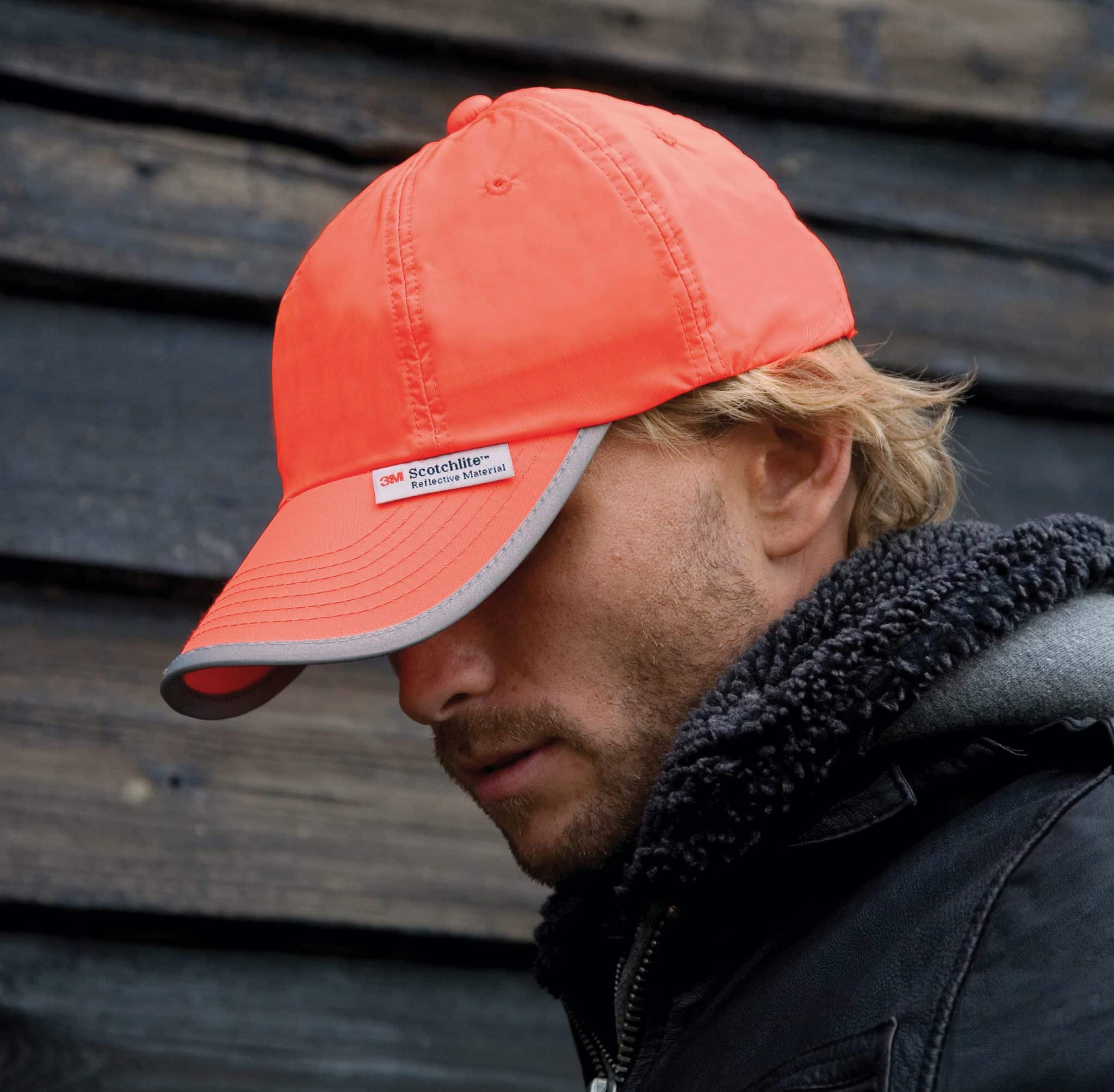 Miniature 1 pour Casquette avec bordures réfléchissantes