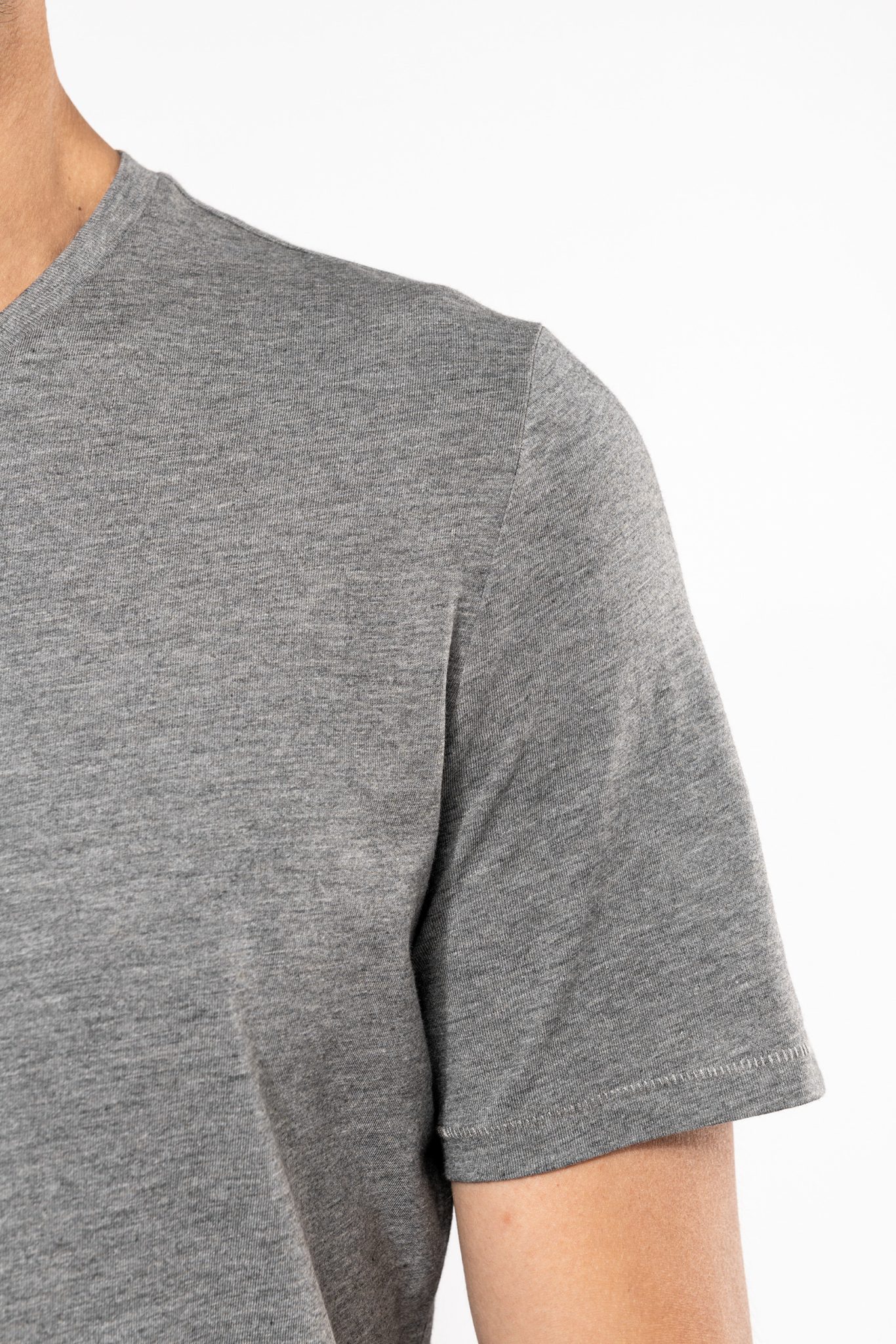 Miniature 9 pour T-shirt Supima® col V manches courtes homme
