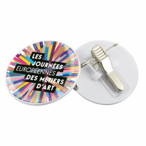 Visuel BADGE PLASTIQUE (PS) AVEC PINCE-EPINGLE POUR QUADRIDOME