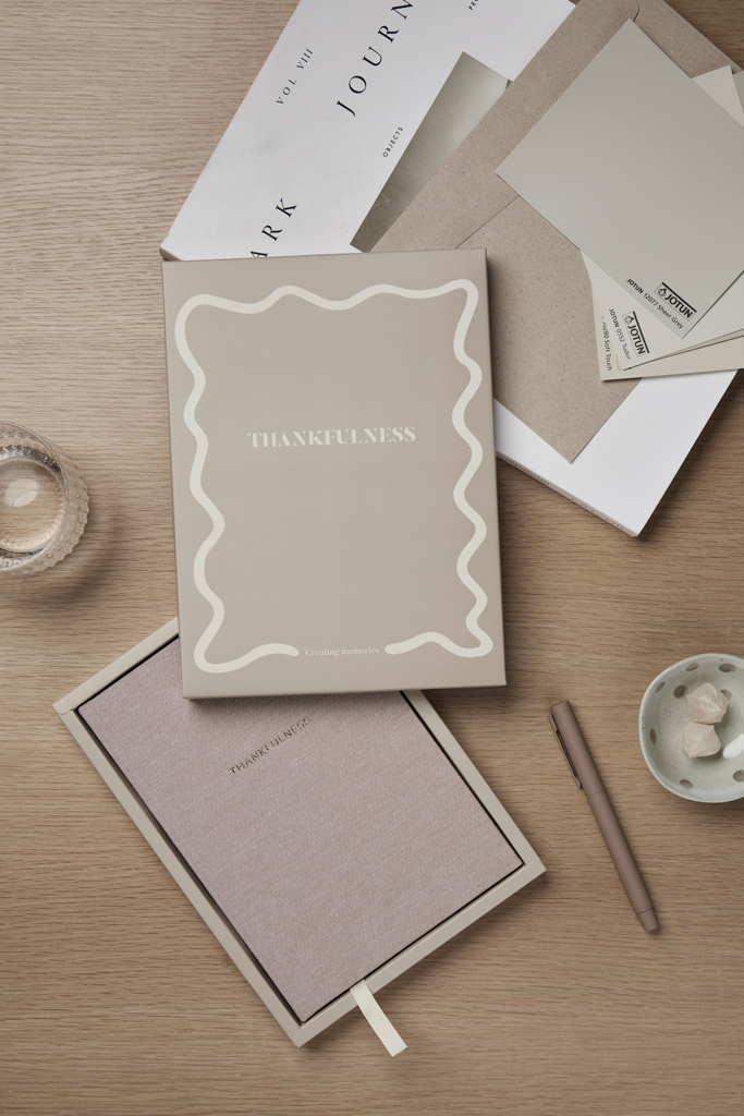 Miniature 1 pour VINGA Thankfulness Journal intime en papier recyclé GRS