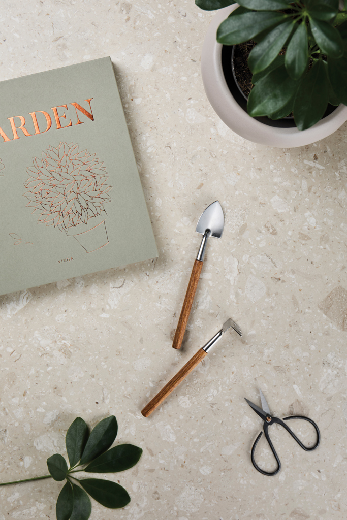 Miniature 4 pour VINGA Histoire du jardin