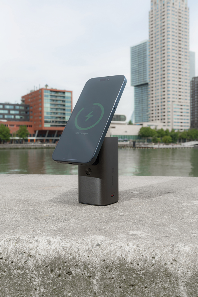 Miniature 11 pour Powerbank magnétique 15.000mAh/100W Urban Vitamin Sunnyvale